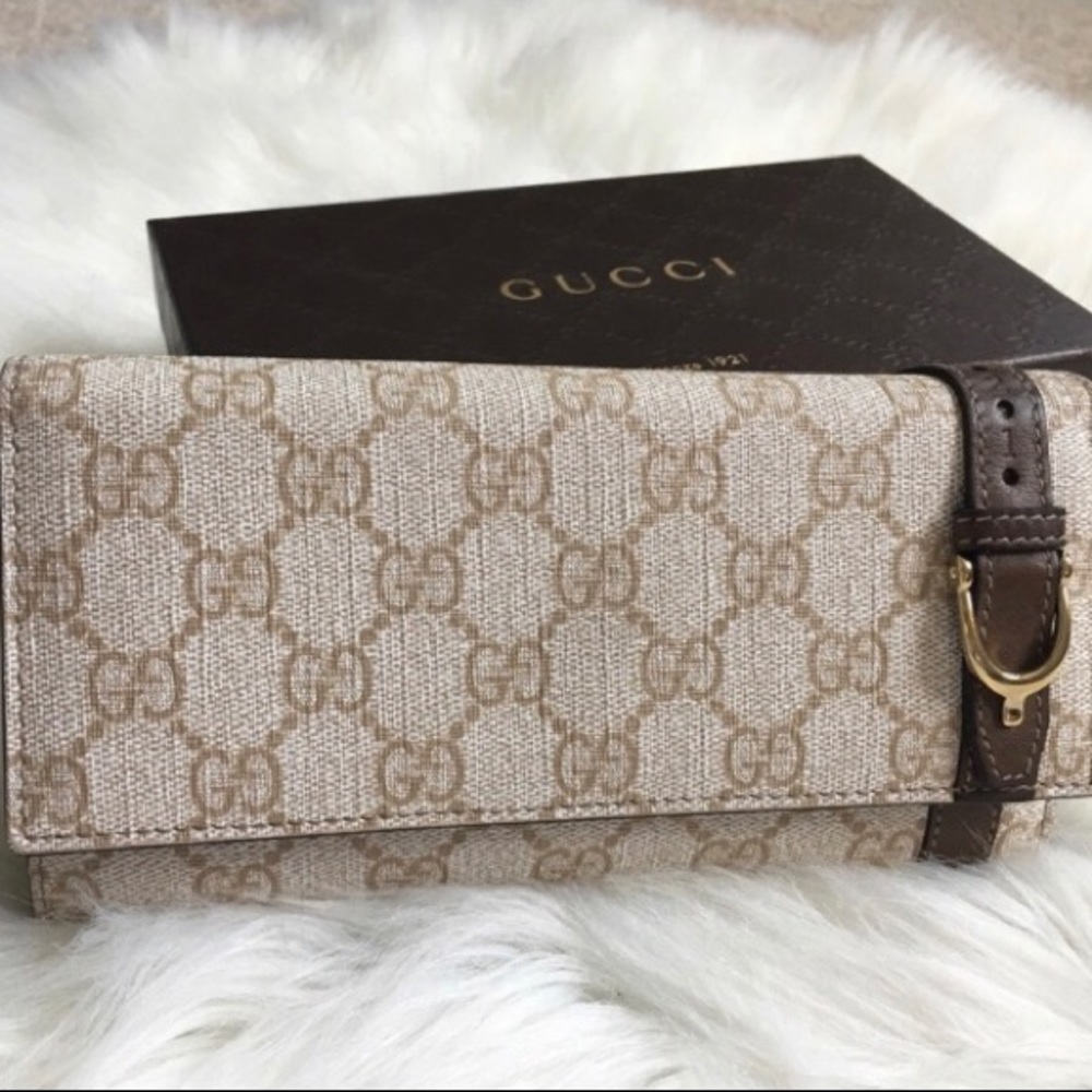 Gucci wallet